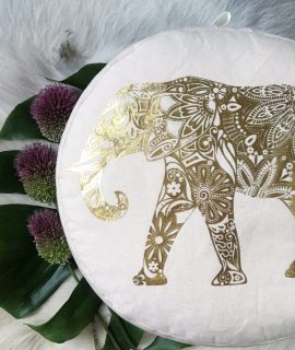 medium Pouf mit edlem Golddruck